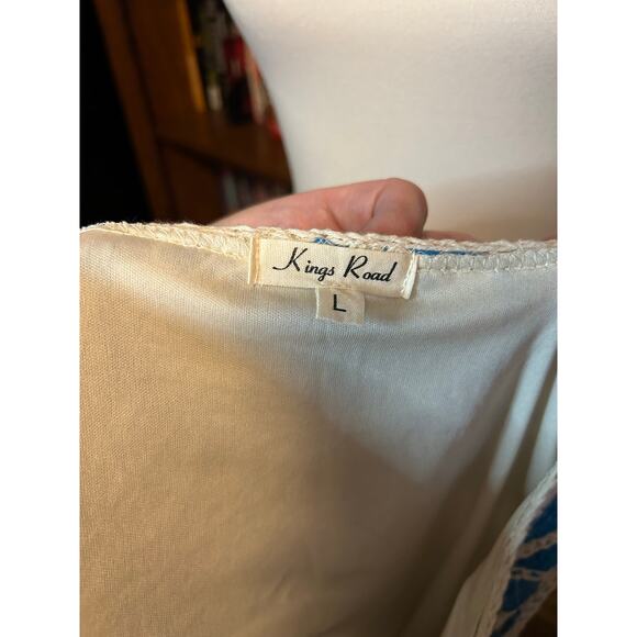 Turquoise and cream lace dress - Picture 3 of 3